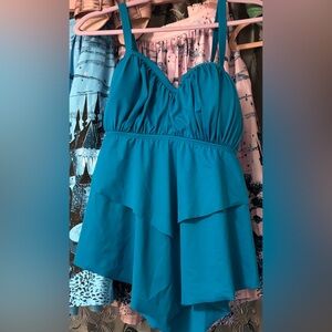 Torrid (2 Piece) Ruffle Tankini set size 2 (18/20) turquoise